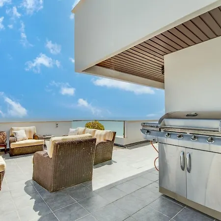 Camarate Golf Penthouse Apartment *